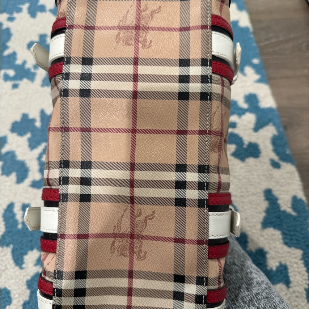 Burberry Women's Beige and Red Plaid Bag - Picture 7 of 16